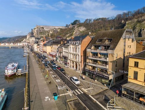                                         Boetiek te koop in Dinant, € 200.000
