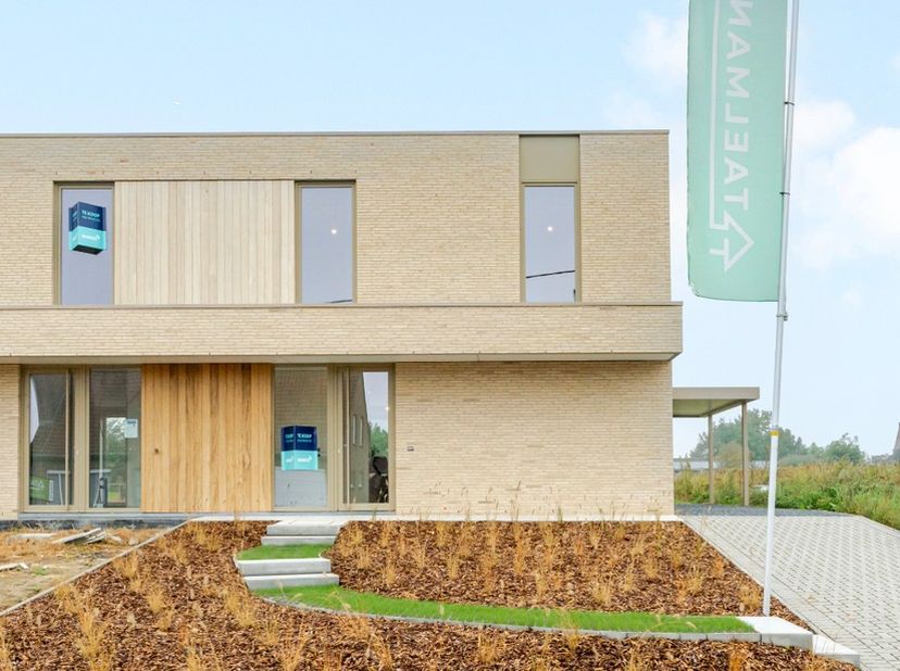 Project te koop in Molstenstraat 35D,
                    8780 Oostrozebeke