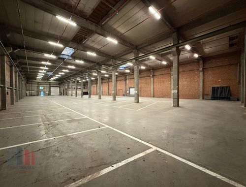                                         Bâtiment d’entreprise à louer à Sint-Niklaas, € 7.253
