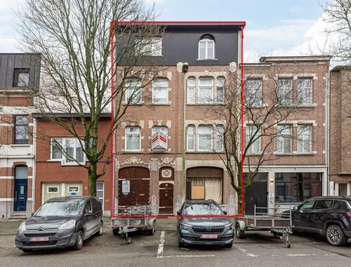                                         Bien commercial avec habitation à vendre à Berchem, € 985.000
