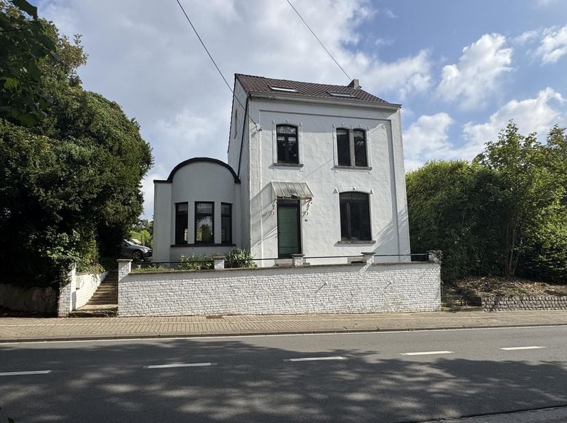 Huis te koop in ,
                    1341 Céroux-Mousty