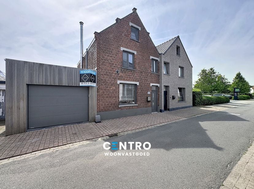 Instapklare gezinswoning met zonnige tuin op topligging in Jabbeke!<br />
<br />
Op zoek naar een comfortabele woning op een centrale, maar rustige li
