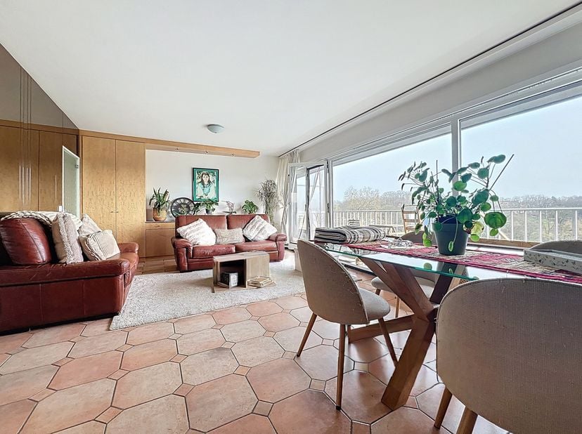 Appartement te koop in Avenue Louis Bertrand 102,
                    1030 Schaarbeek