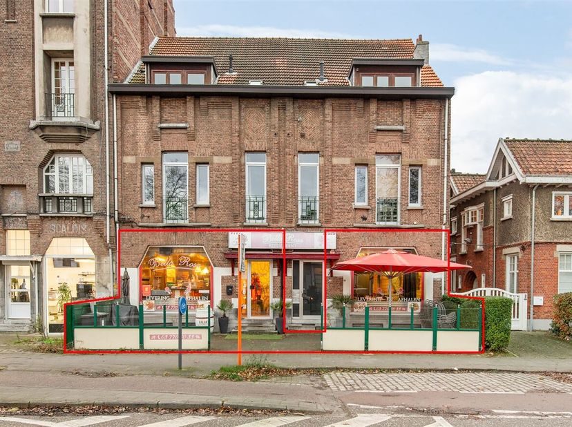 Bien professionnel à vendre
                    à 2640 Mortsel