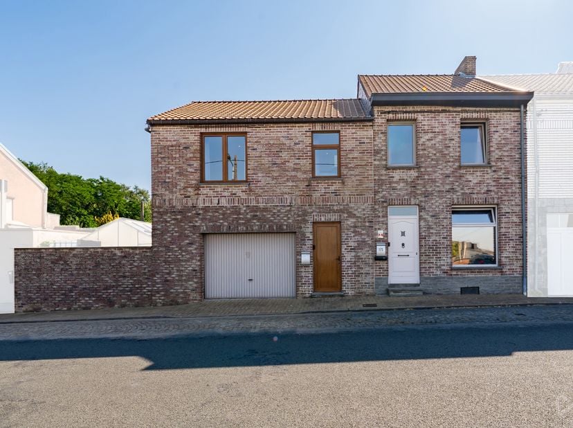 Huis te koop
                    in 6032 Mont-sur-Marchienne