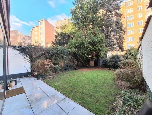                                         Gelijkvloers app. te huur in Sint-Lambrechts-Woluwe, € 1.300
