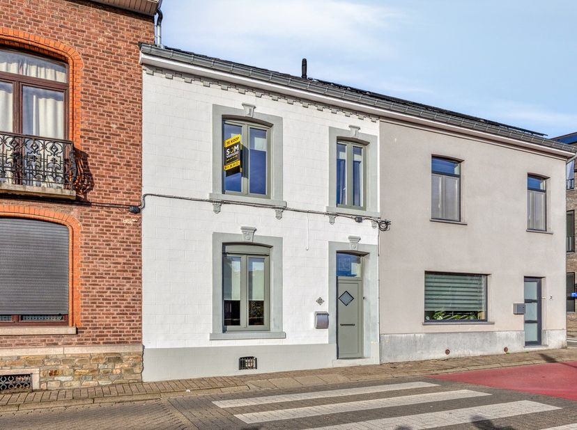 Welkom in de Koninksemsteenweg 23 te Tongeren<br />
<br />
Bekijk je dit pand via een aanverwante website? Neem dan zeker een kijkje op onderstaande l