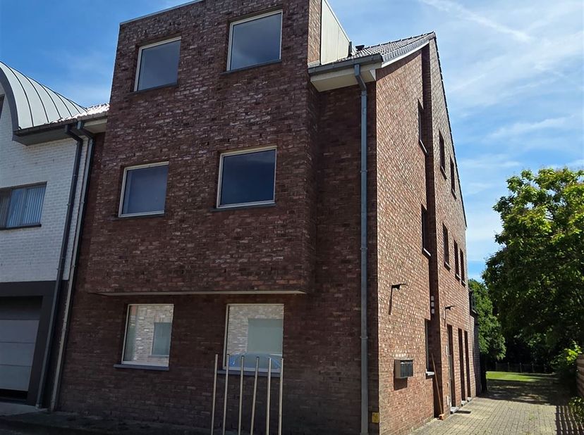 Appartement à louer
                    à 9660 Nederbrakel