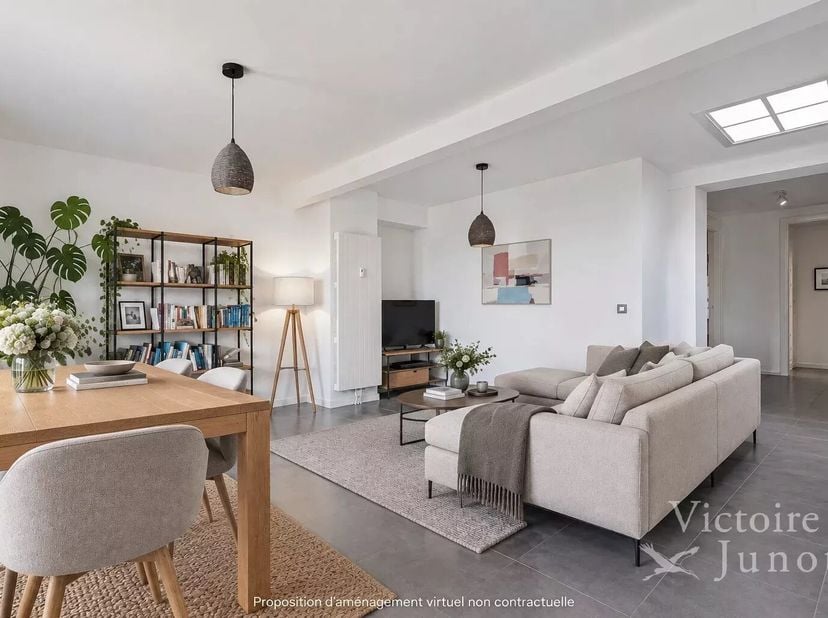 Appartement te koop in ,
                    1050 Elsene