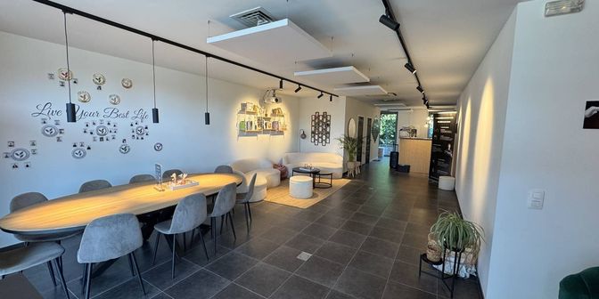 Bedrijfsvastgoed te huur in Hof Van Praet 1, 9880 Aalter