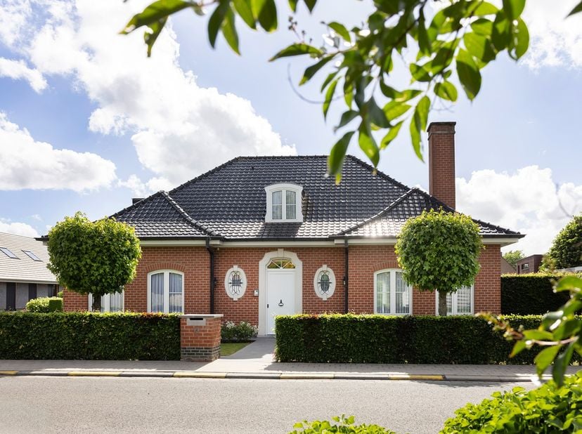 In www.veldrijk12.be (url kopiëren en plakken indien doorklikken niet lukt) in Stasegem stellen we jou graag deze woning voor.&amp;nbsp; De huidige eigena
