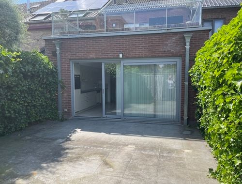                                         Gelijkvloers app. te huur in Hasselt, € 1.100
