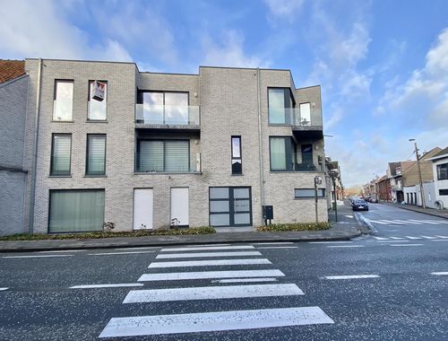                                         Appartement te huur in Erembodegem, € 935
