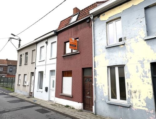                                         Eengezinswoning te koop in Kortrijk, € 165.000
