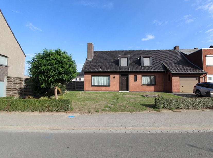 Huis te koop in Paardestraat 16,
                    8740 Pittem