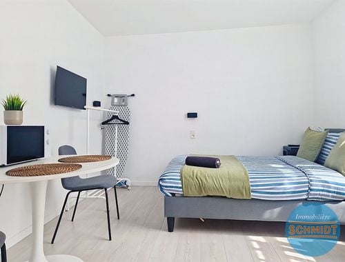                                         Studio met slaaphoek te huur in Etterbeek, € 850

