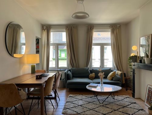                                         Appartement te huur in Elsene, € 1.050
