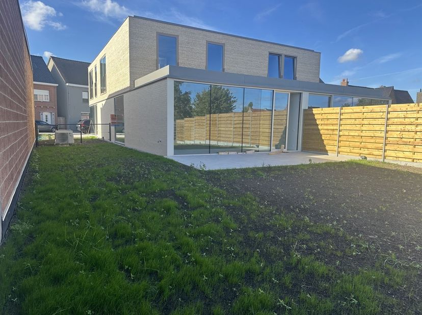 Huis te huur in Pelikaanstraat 16B,
                    9700 Oudenaarde