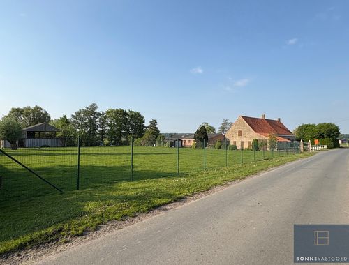                                         Hoeve te koop in Damme, € 745.000
