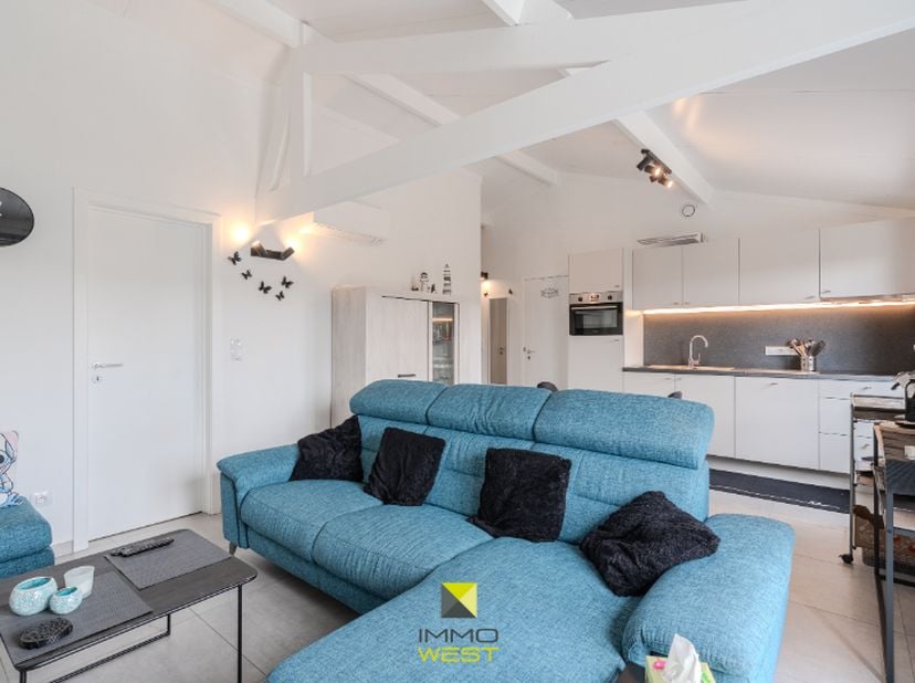 Binnen domein Westhinder I is het genieten in een oase van rust. Deze woning is fantastisch afgewerkt en geniet van alle nieuwe normen dankzij het rec