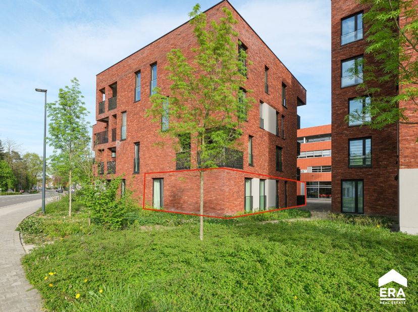 Recent gelijkvloers appartement met 3 slaapkamers in de Welzijnscampus te Genk.Op een centrale en gegeerde locatie in de Welzijnscampus te Genk, vlak