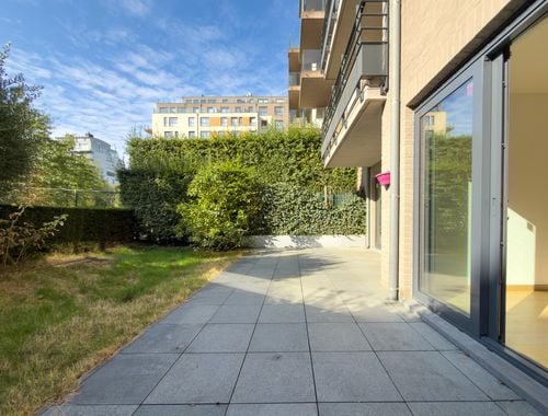                                         Appartement te huur in Sint-Lambrechts-Woluwe, € 1.800
