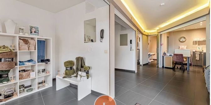 Bedrijfsvastgoed te koop in Bruggestraat 28 bus A, 8930 Menen