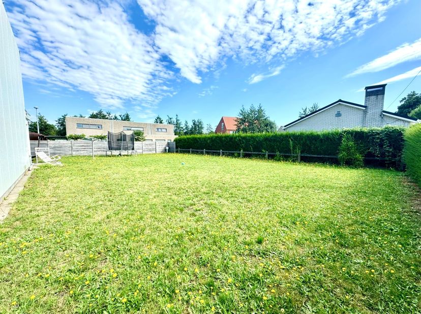 Terrain à vendre
                    à 8790 Waregem