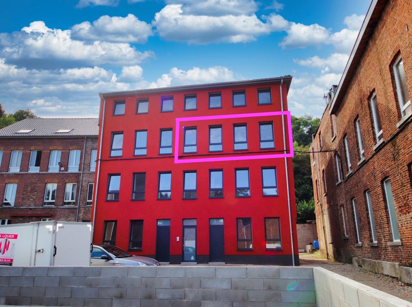 L'immobilière Hupperts vous propose cet agréable appartement (troisième occupation) 2 chambres, à deux pas du centre de Dison et offrant un véritable