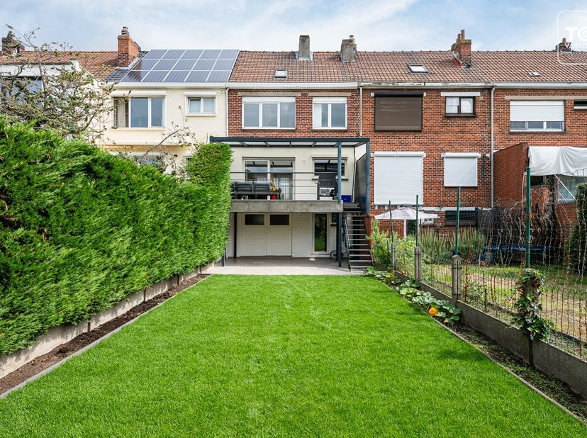 Maison à vendre à Meulesteedsesteenweg 317,
                    9000 Gent
