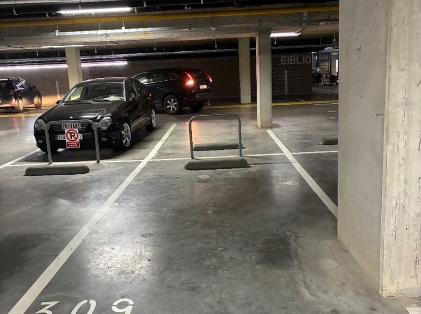 Parkeerplaats te huur in centrum Waregem