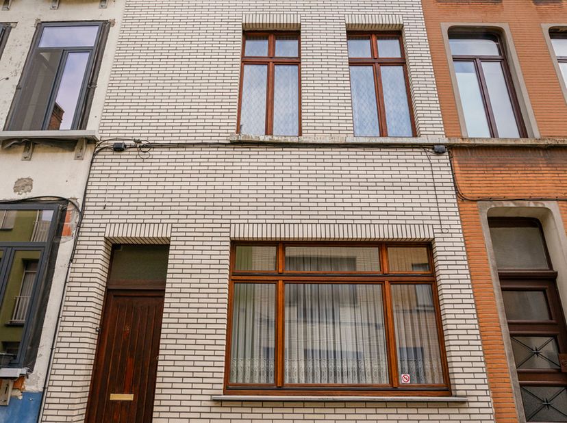 Huis te koop in Warandestraat 10,
                    9000 Gent