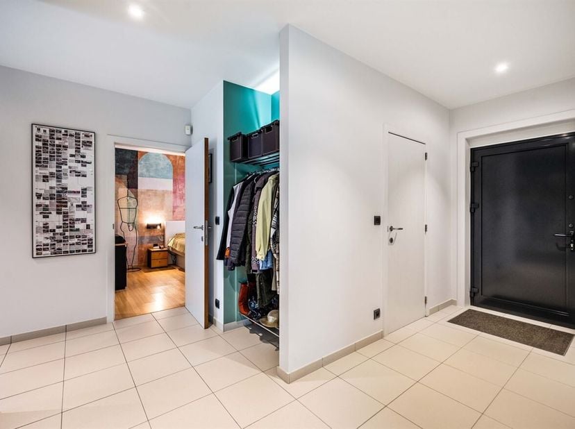 In een uiterst rustige straat bevindt zich deze verzorgde gezinswoning op Beukenlaan 3 te Kessel. <br />
De woning combineert comfortabel gelijkvloers