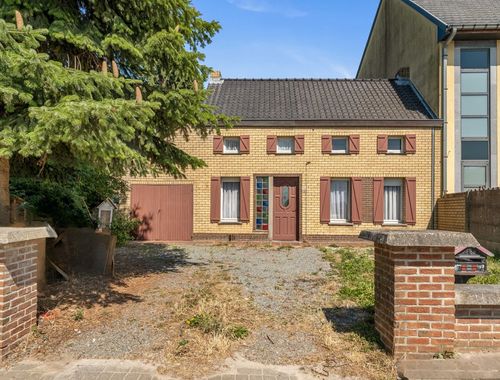                                         Woning te koop in Oosterzele, € 259.000
