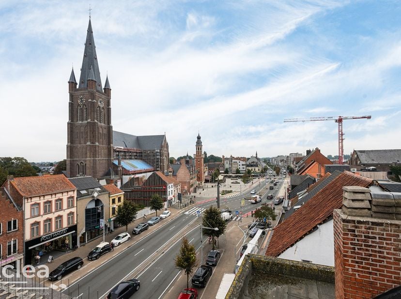 Appartement te koop in Markt x,
                    9900 Eeklo
