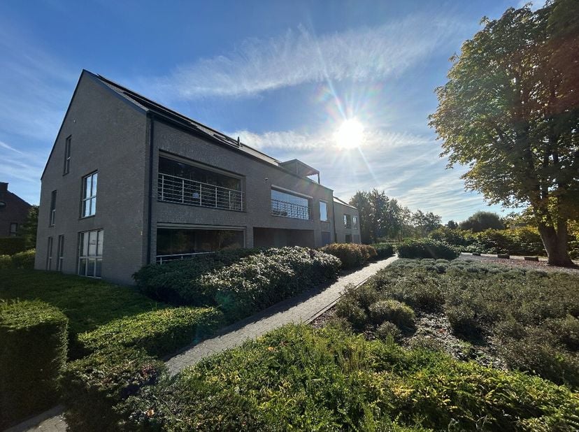 Appartement te huur in Leuken 98 bus 0101,
                    3920 Lommel