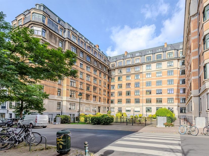 Appartement te koop in ,
                    1060 Sint-Gillis