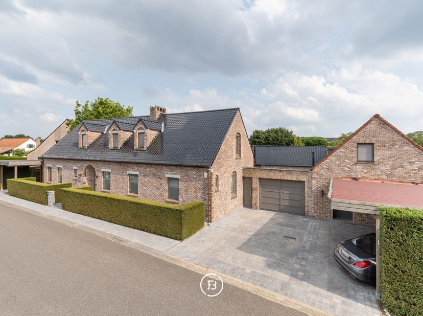 Maison à vendre à ,
                    3980 Tessenderlo