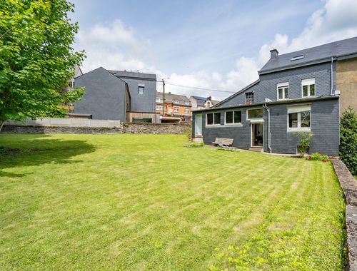                                         Eengezinswoning te koop in Neufchâteau, € 210.000

