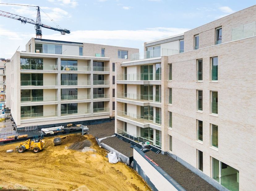 Les travaux ont commencé, l'achèvement est prévu pour le quatrième trimestre 2026.<br />
Cette belle résidence se compose de 72 appartements et de 9 p