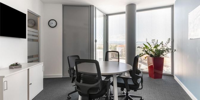 Bien professionnel à louer à Luxemburgstraat 20, 9140 Temse