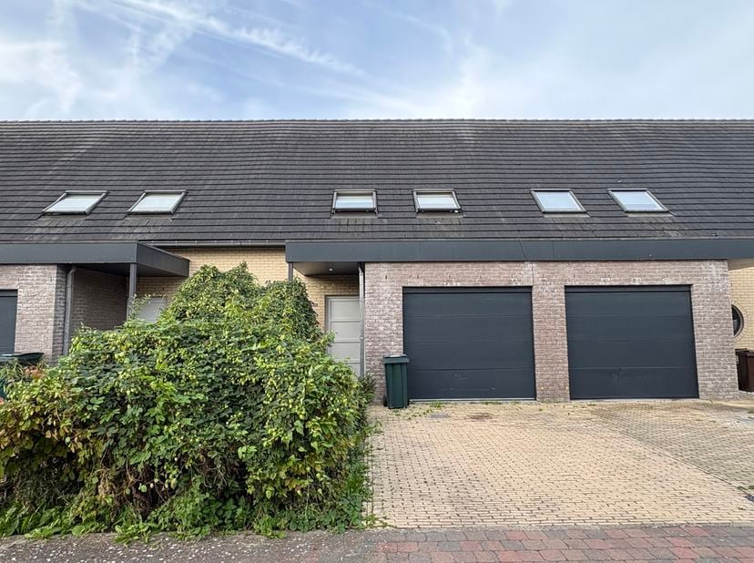 Huis te huur in Nijverheidsstraat 52,
                    9600 Ronse