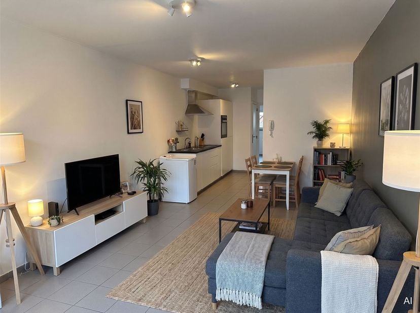Hip en modern stads appartement met 1 slaapkamer nabij bruisende centrum van Gent heet u welkom. Gelegen op slechts 200 meter van het historische stad