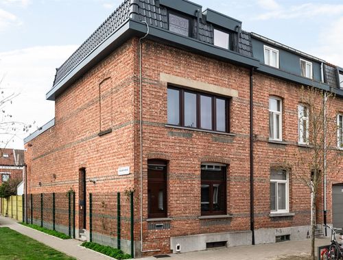                                         Maison exceptionnelle à vendre à Wilrijk, € 489.000

