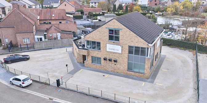 Bien professionnel à vendre à Meybroekstraat 77, 3510 Kermt