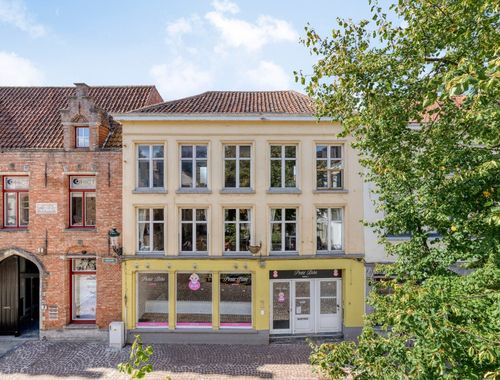                                         Eengezinswoning te koop in Brugge, € 1.095.000
