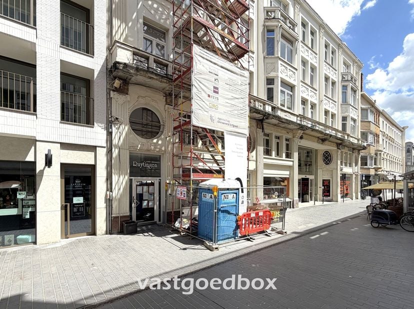 Appartement te koop in Christinastraat 24 bus 0405,
                    8400 Oostende