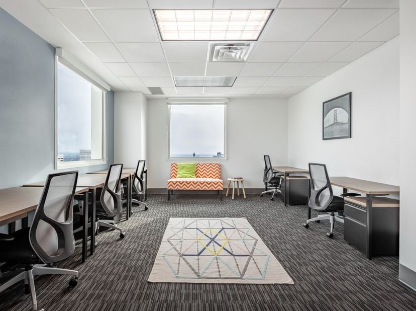 Volledig uitgeruste gemeubileerde kantoorruimte met service voor u en uw team in Regus City Centre<br />
<br />
Dit aanbod omvat een eigen kantoorruim