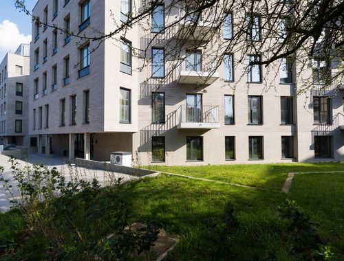                                         Bureaux à vendre à Evere, € 181.400

