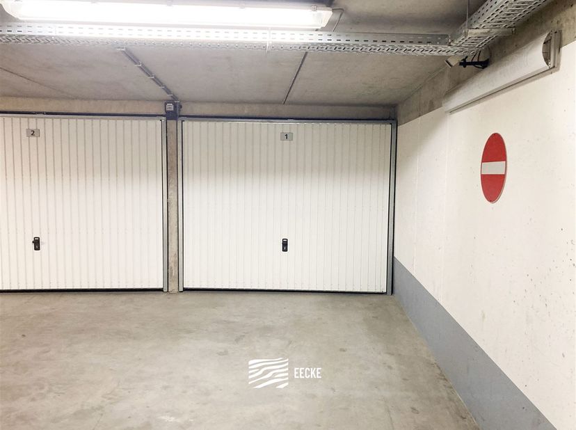 Loodswezenplein Garage 1 - Situé au niveau -1 - Garage box fermé de 2,85 x 5m73 - Vente sous bail emphytéotique - Entrée sur Lombardsijdestraat